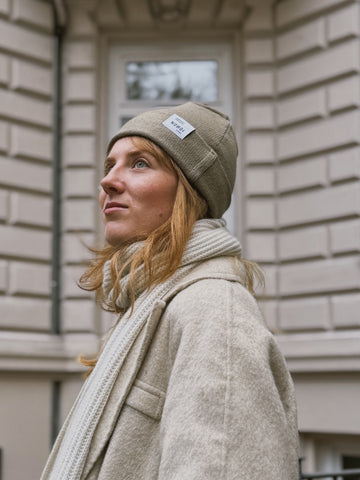 MÜTZE "LAMA" BEIGE-GRAU AUS KASCHMIR // UNISEX