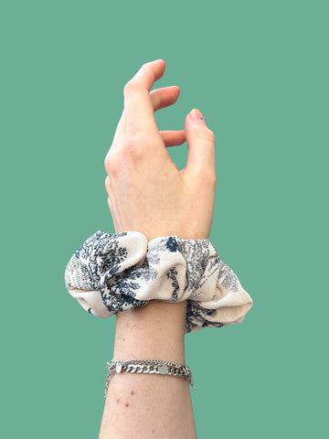 BLUVY SCRUNCHIE // VISKOSE