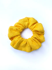 GELBES SCRUNCHIE "STRAND" // BAUMWOLLE