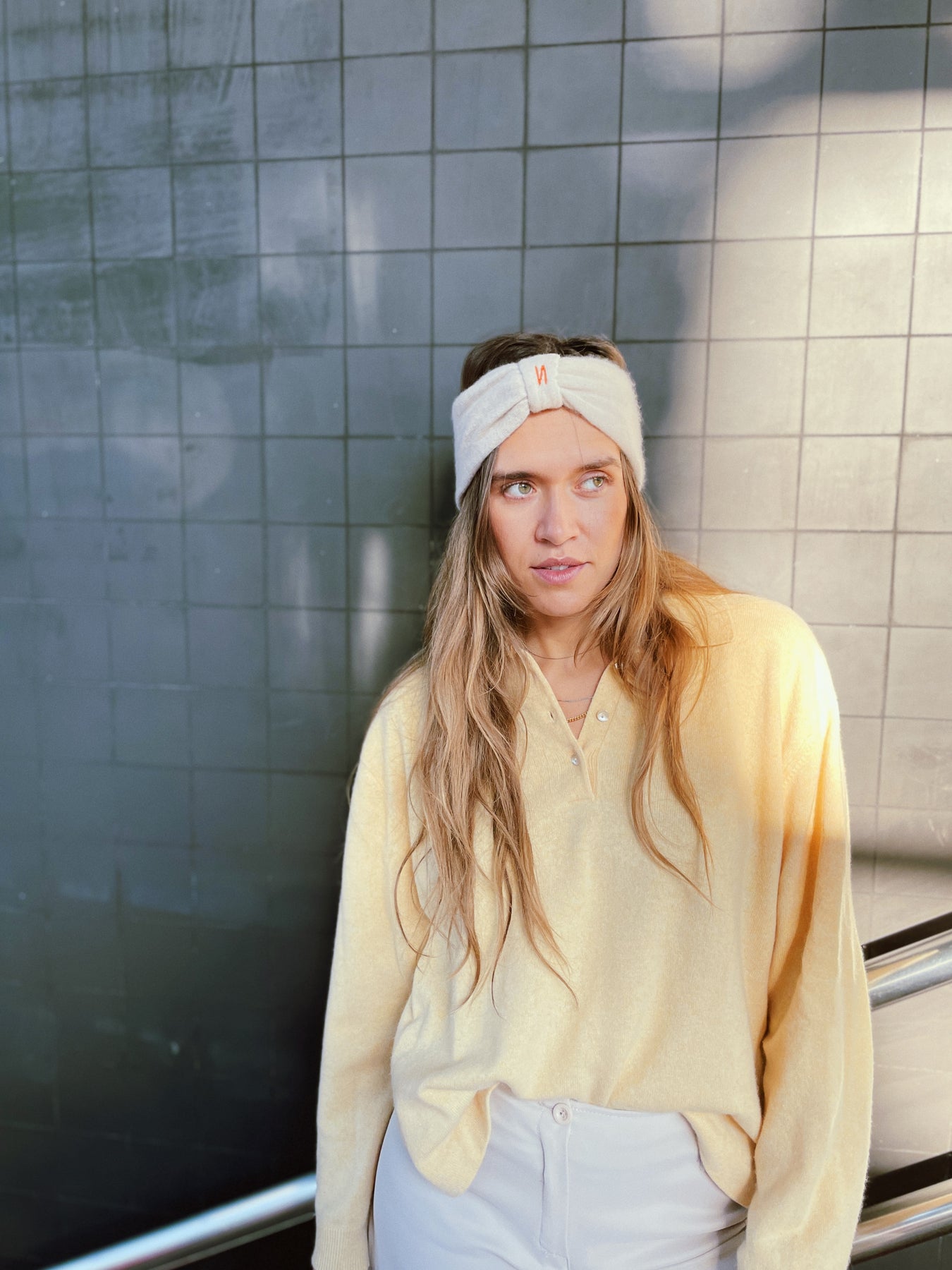 Nonoi Studio STIRNBAND "ZUGSPITZE" BEIGE // KASCHMIR