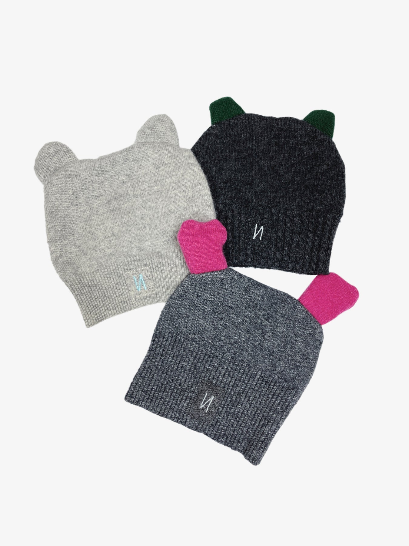 Nonoi Studio KINDERMÜTZE MIT ÖHRCHEN AUS KASCHMIR